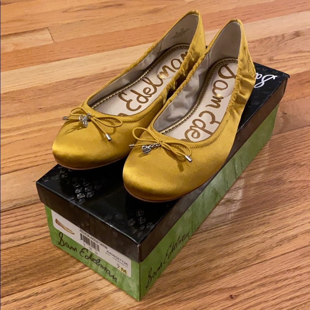 🌀NWT Sam Edelman Women’s Felicia Gold Satin Flats